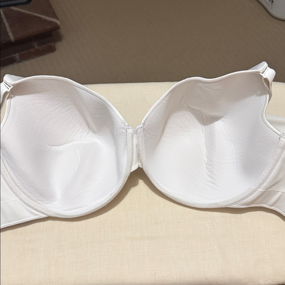 Cacique Back Smoother Cream Beige Full Coverage Lined Underwire Bra, Size 46DD. - Picture 7 of 10